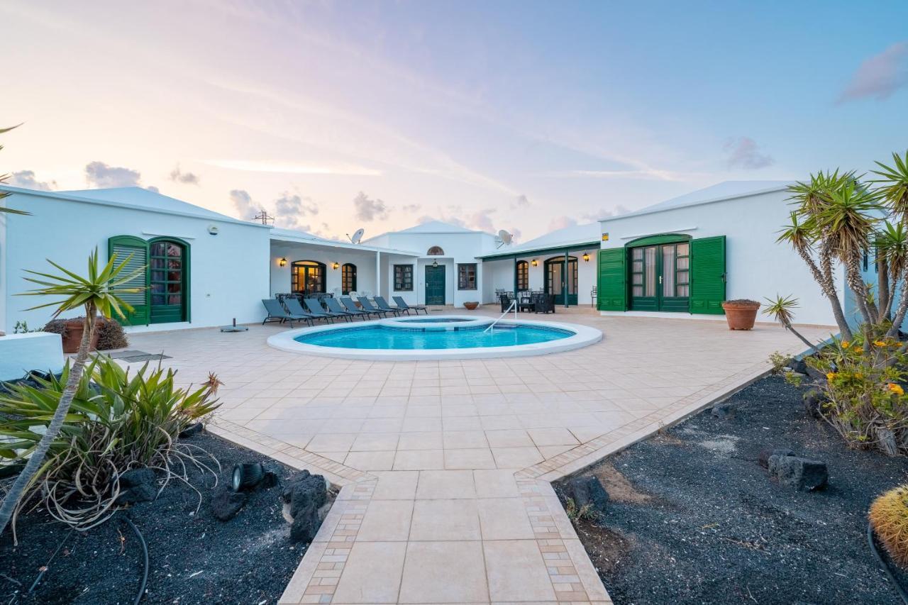 Villa Milan Puerto del Carmen  Exteriér fotografie