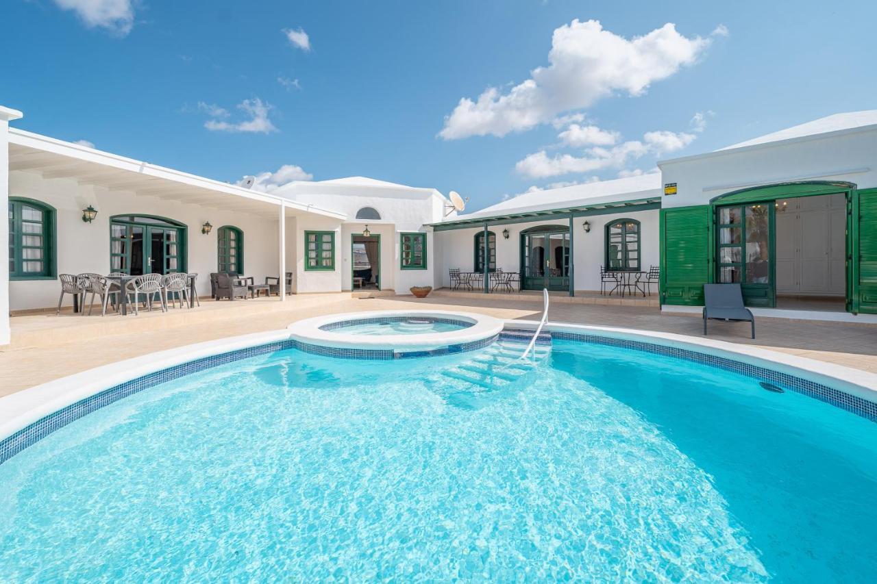 Villa Milan Puerto del Carmen  Exteriér fotografie