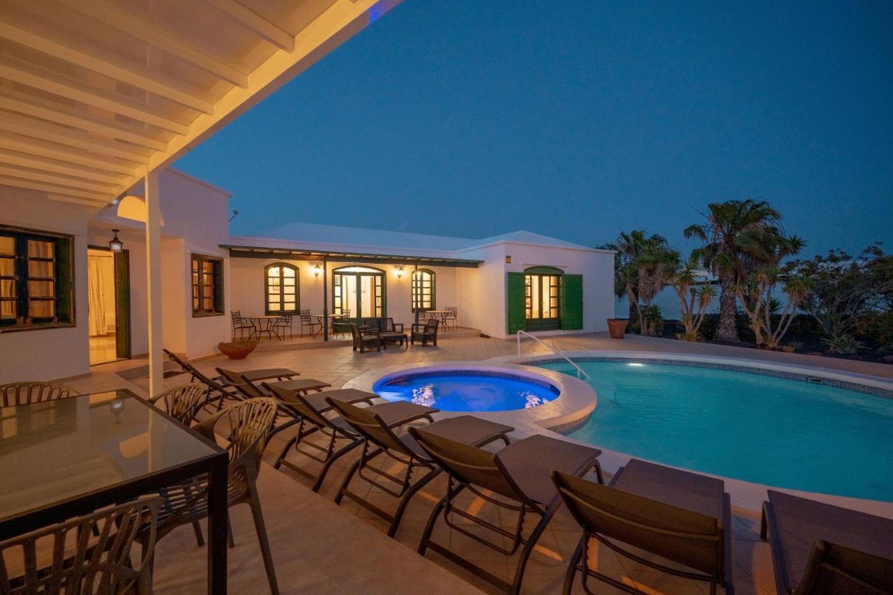 Villa Milan Puerto del Carmen  Exteriér fotografie